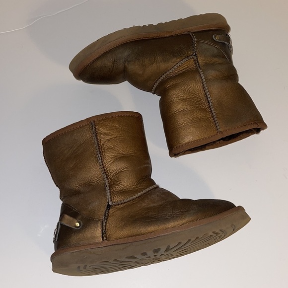 UGG Australia Bronze Leather Boots - Women’s Size 6 - Picture 6 of 9